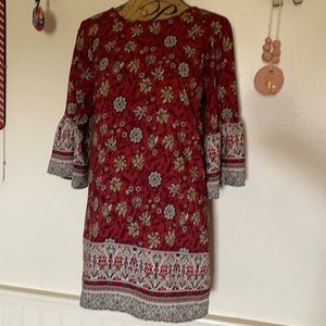 Small Forever 21 dress with bell sleeves